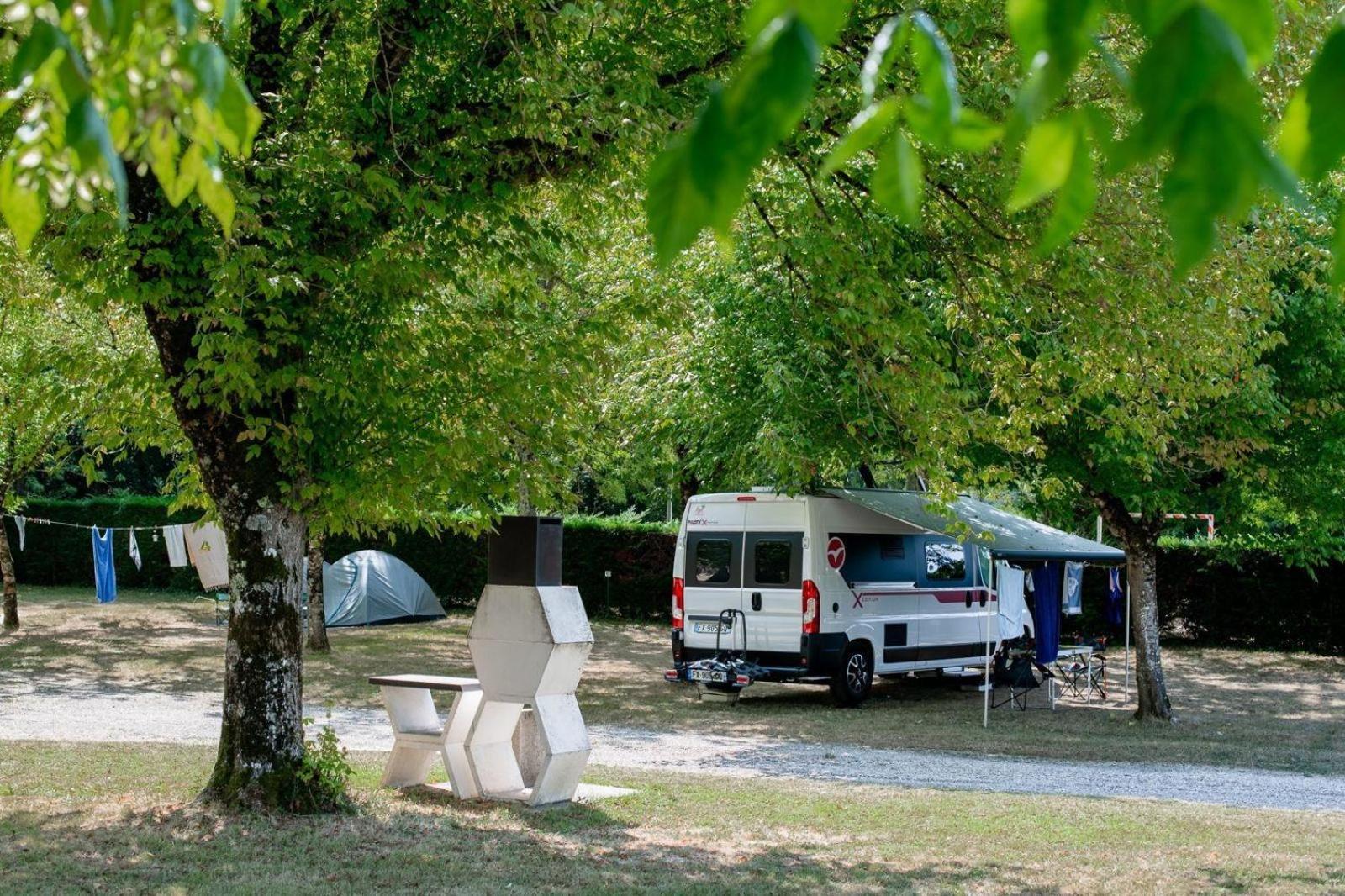 Camping Onlycamp L'Argente Condom Exteriör bild